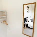 Private In 5br & 1lr Shared Aprt, Near Center With Kitchen & Wifi Gent