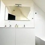 Private In 5br & 1lr Shared Aprt, Near Center With Kitchen & Wifi Apartmán Gent