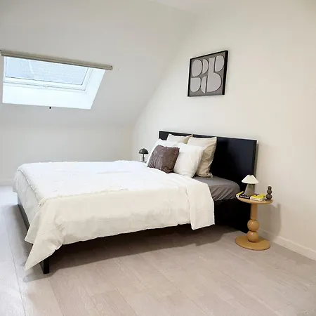 Private In 6br Shared Aprt, Near Center With Kitchen & Wifi Gent