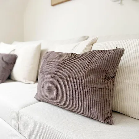Private Room In 5Br Shared Aprt, Near City Center With Wifi Gent
