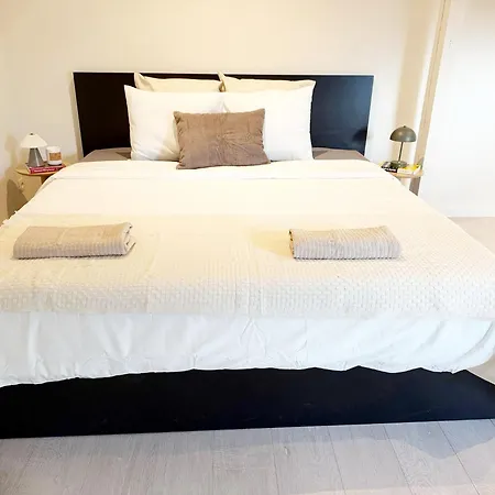 Apartamento Private In 5br & 1lr Shared Aprt, Near Center With Kitchen & Wifi