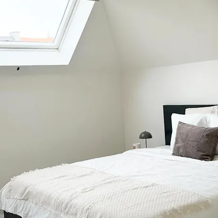 Private Room In 5Br Shared Aprt, Near City Center With Wifi Lägenhet