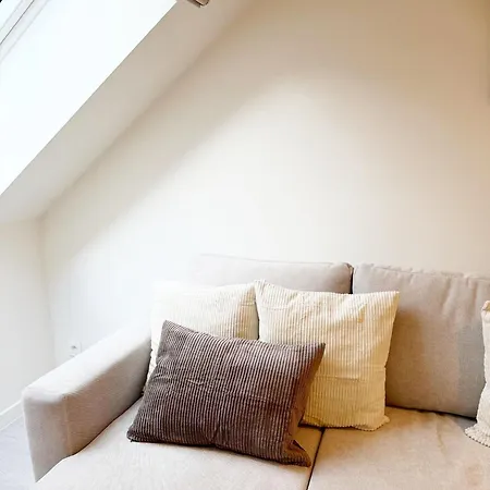 Lägenhet Private Room In 5Br Shared Aprt, Near City Center With Wifi *