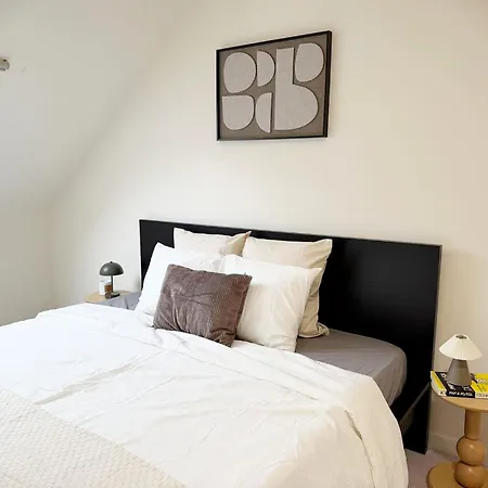 Private In 5br Shared Aprt, Near Center With Wifi