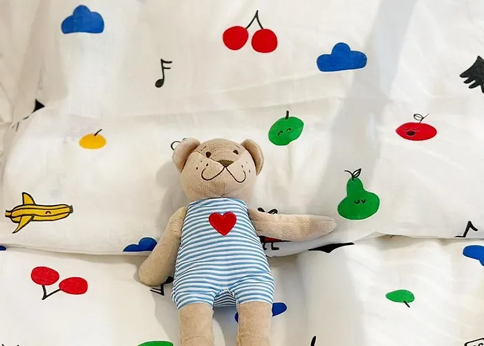 Apartment Private In 5br & 1lr Shared Aprt, Near Center With Kitchen & Wifi Gent