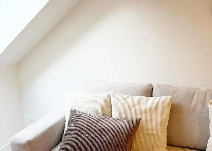 Apartamento Private In 5br & 1lr Shared Aprt, Near Center With Kitchen & Wifi *